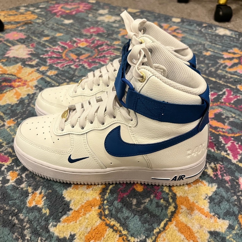Nike White and Blue Sneakers